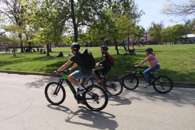 Guided E-bike Tour in Bologna with aperitif - Villa Spada and the Parco stops that show a different Bologna