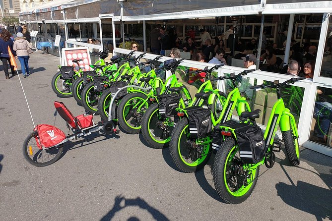 Guided tour of Naples by FAT electric bike - The Ear-Piece Audio: Short Facts at Each Stop