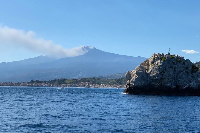 Half day with lunch in luxury private tour - The Route Along the Taormina Coast: From Giardini Naxos to Letojanni