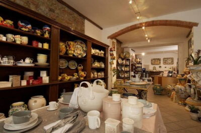 Handmade Tuscan Ceramics Masterclass in Montelupo - The Factory Tour: From Raw Clay to Finished Pieces