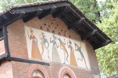 Highlights and hidden gems of Turin Bike Tour - Meeting at Via Sant’Anselmo and rolling out at 10:00am
