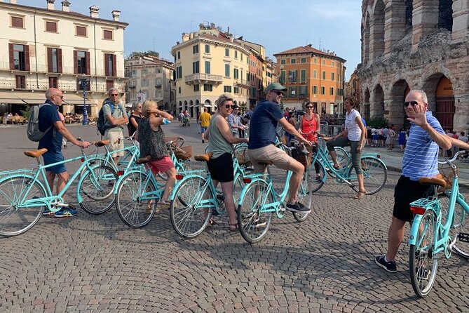 Highlights and hidden gems Verona Bike Tour - Stop 2: Porta Borsari and Piazza delle Erbe (Roman gate to market square)