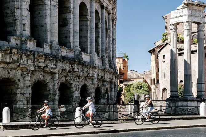Highlights & Hidden Gems Tour with Top E-bike - Piazza Venezia and Trajan’s Column: the three-layer snapshot