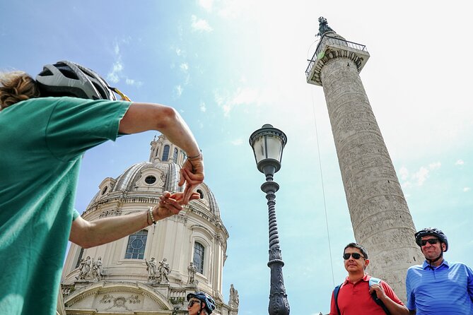 Highlights & Hidden Gems Tour with Top E-bike - Piazza del Popolo: the arrival point vibe