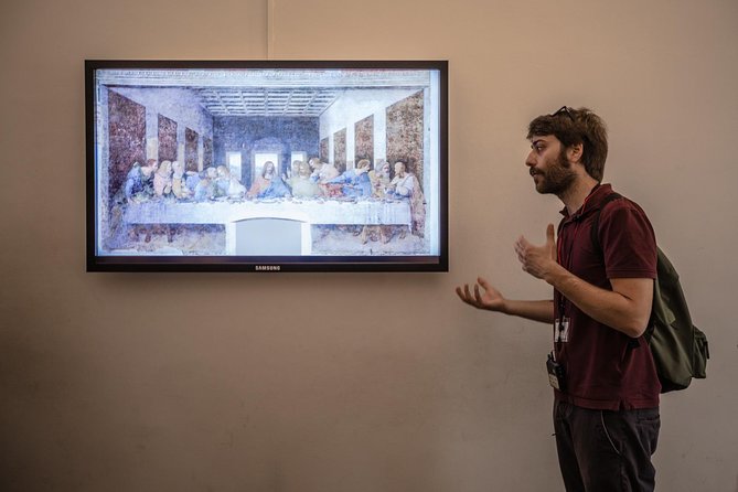 Historic Milan Tour with Skip-the-Line Last Supper Ticket - Galleria Vittorio Emanuele II and Piazza della Scala: the walk that feels like Milan