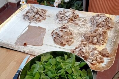 Homemade Pasta and Pesto Class with a Local Chef in Genoa - Aquarium and Palazzo Reale: a quick Genoa warm-up before you cook