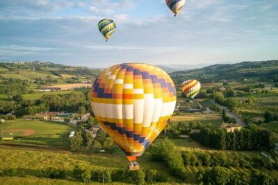 Hot Air Balloon Flight Over Tuscany from Siena - Balloon Team Italia: safety briefing and what the crew does first