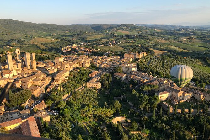 Hot Air Balloon ride in the Chianti Valley Tuscany - The launch and that first lift into the Chianti skies