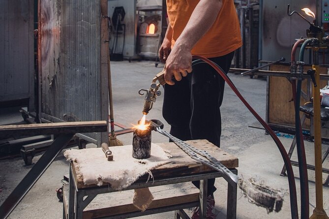 In-depth Guided Tour in a Real Murano Glass Factory - Key things to notice before you go