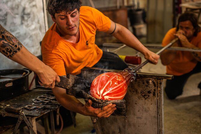 In-depth Guided Tour in a Real Murano Glass Factory - Practical tips so you don’t waste a minute