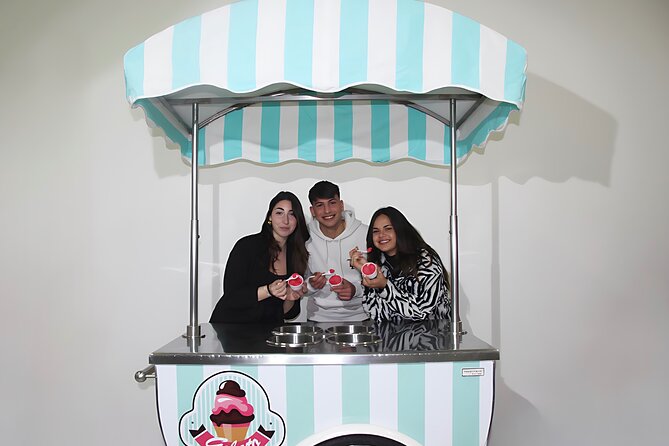Italian Gelato, Tiramisu and Cannolis Cooking Class in Rome - Gelato with toppings and fruit: learning flavor beyond just freezing