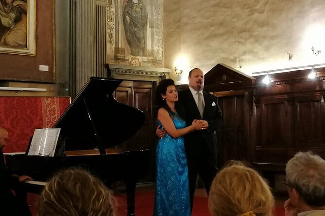 Italian Opera Concert Ticket in Florence’s Santa Monaca Church - Entering Santa Monaca Church in Oltrarno for an opera night