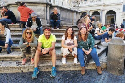 Jewish Ghetto and Trastevere Tour Rome - Crossing toward Trastevere: Tiber Island and the old-bridge vibe