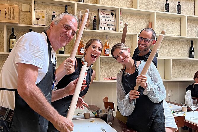 Kitchen of Mamma: Pasta Cooking Class with market visit in Rome - Where logistics matter most: meeting point, movement, and pace