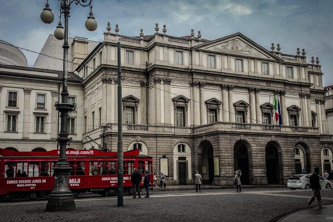 La Scala Theatre and Museum guided experience - Headphones and Group Size: Why This Matters More Than You Think