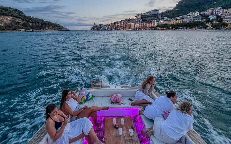 La Spezia: Gulf of Poets Sunset Cruise with Drinks - Porto Mirabello Meeting Point and First Impressions on the Boat