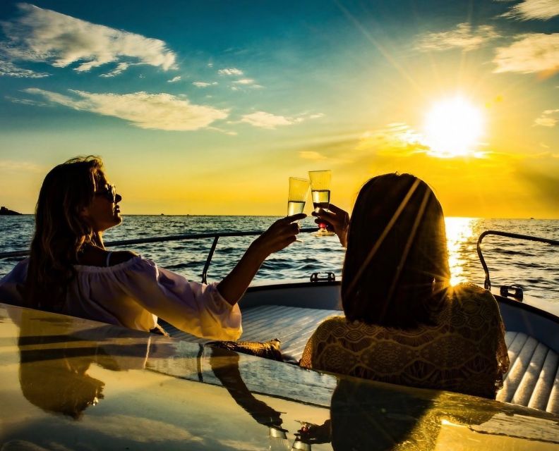 La Spezia: Sunset Boat Tour with Aperitivo and Snacks - Torre Scola and the military story you can actually see