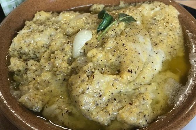 Lake Como Food Tour - Eat like a real Local - Polenta uncia and sciatt in Piazza Amendola: the true Alpine comfort moment