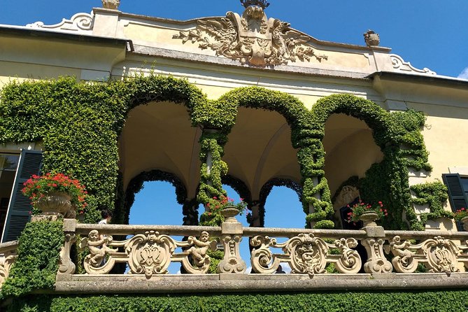 Lake Como Highlights - Villa Balbianello & Bellagio exclusive full-day tour - The morning start in Como: get your bearings fast