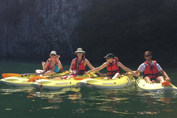Lake Como Kayak Tour from Bellagio - Why kayak Bellagio at 10am feels like a different Lake Como