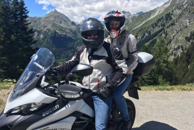 Lake Como Motorbike - Motorcycle tour around Lake Como and the Alps - Mauro’s guiding style: road skills and easy conversation