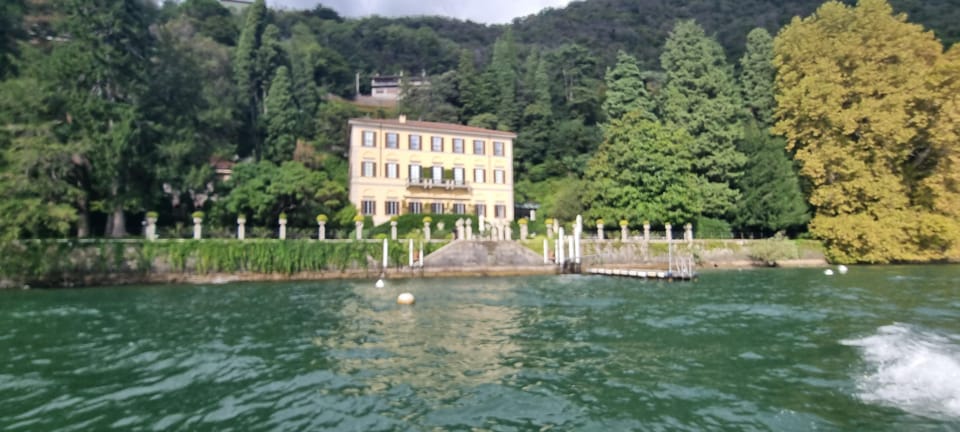 Lake Como: Shared Boat Tour with Prosecco Aperitif - Who should book this (and who might feel out of place)