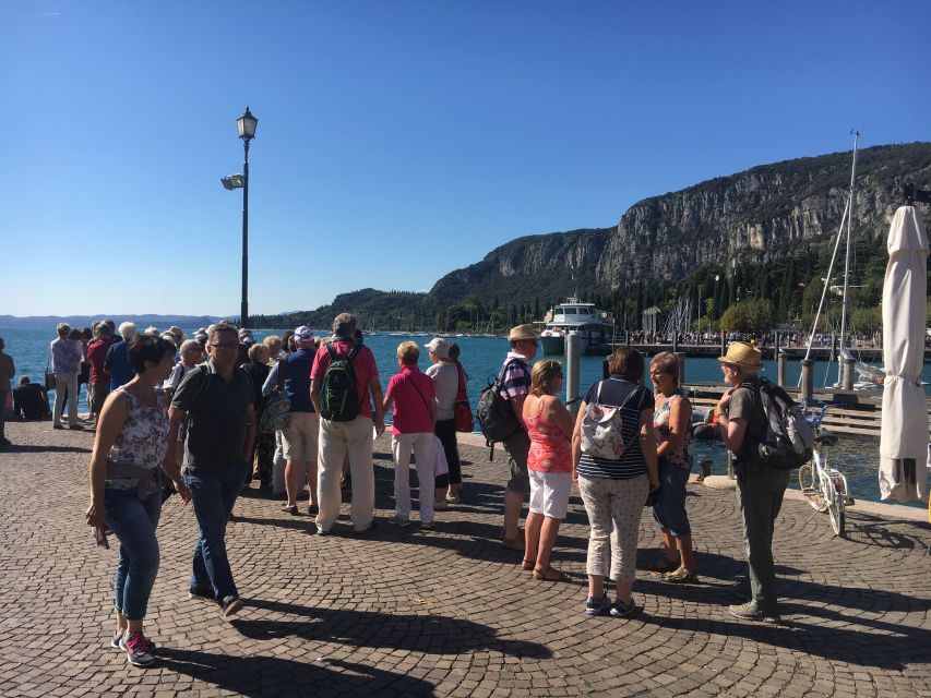 Lake Garda: 4-hour Guided Boat Cruise with Stop in Sirmione - Scaligero Castle and the Castle-Close-Up Photos