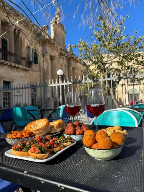 Lecce: Guided Street Food Walking Tour with Food and Wine - Why This 2-Hour Street Food Walk Works in Lecce