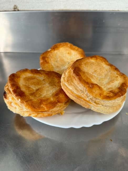 Lecce: Guided Street Food Walking Tour with Food and Wine - What’s Included (and What You’ll Still Pay For)