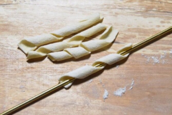 Lecce Hands-on Home Cooking Class: Craft Orecchiette & Savor Wine - Two sauces, Salento style: tomato and chickpea