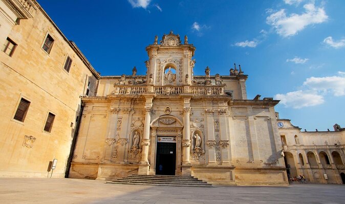 Lecce Historical Attractions Tour in Group (2h) - Why Lecce works so well on a 2-hour loop