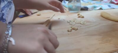 Lecce: Pasta Making Class in 1400s-Era Courtyard with Wine - What happens during 2.5 hours of pasta-making (and how the instruction feels)