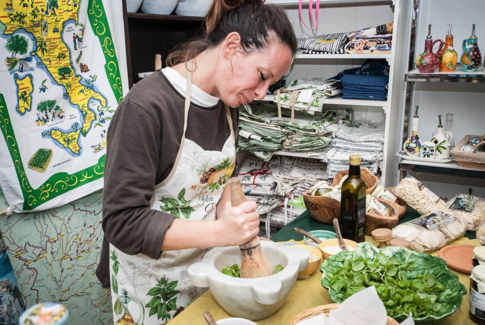 Levanto: Pesto-Making Class - Enter Il laboratorio del Pesto in Levanto’s Historical Center