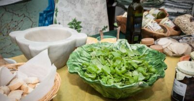 Levanto: Pesto-Making Class - The Tasting Start: Bruschetta, Olive Oil, and Sparkling Wine