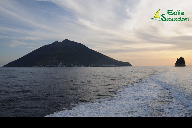 Lipari - Panarea - Stromboli by night - Food and drinks: the onboard snack bar is not your meal plan