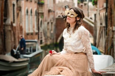 Luxurious Photoshoot in Venice - San Marco Square: portraits with the drama turned up