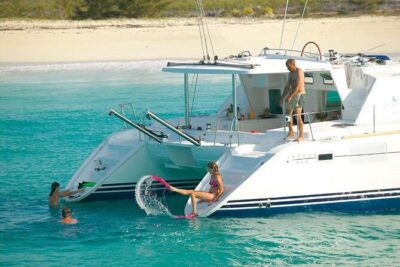 Luxury catamaran from Porto Rafael-Palau to the Maddalena Archipelago - Food and drinks on board: the lunch is the centerpiece