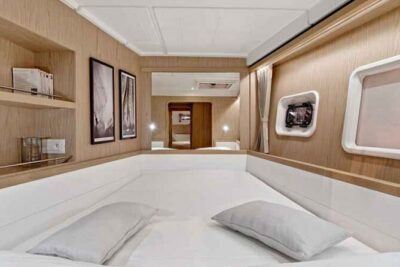 Luxury Catamaran in the Maddalena Archipelago from PALAU - Isola di Spargi: 1 hour on uninhabited island time