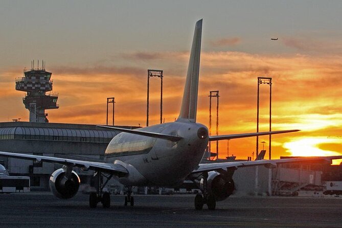 Luxury Private Transfer from/to Fiumicino Airport to Rome Center - Pickup that doesn’t make you play airport detective