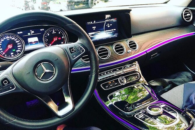 Luxury Private Transfer from/to Fiumicino Airport to Rome Center - Where you end up: getting from the vehicle to your front door