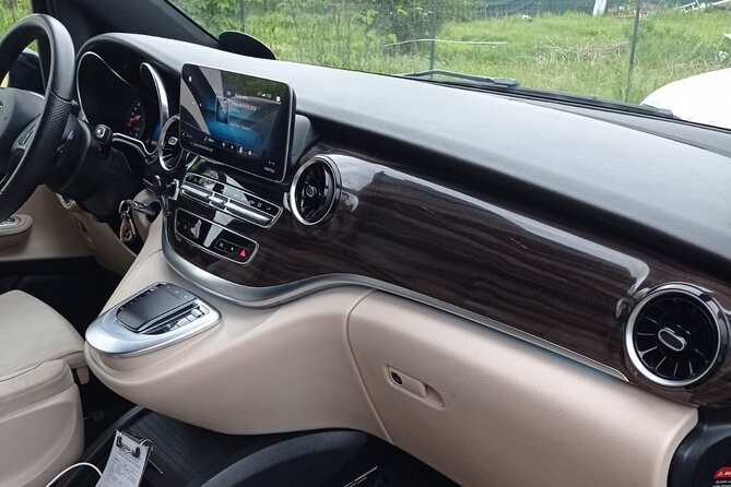 Luxury Private Transfer from/to Fiumicino Airport to Rome Center - Luggage rules can make or break your ride