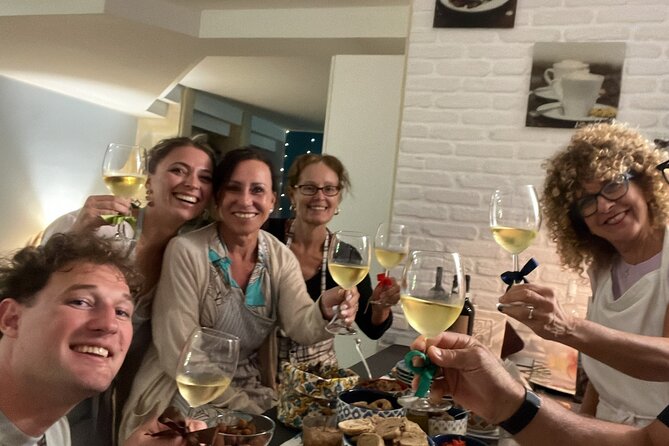 Make pasta, drink wine. Cooking class with transported included! - The First Sip at the Villa: A Traditional Lecce Start