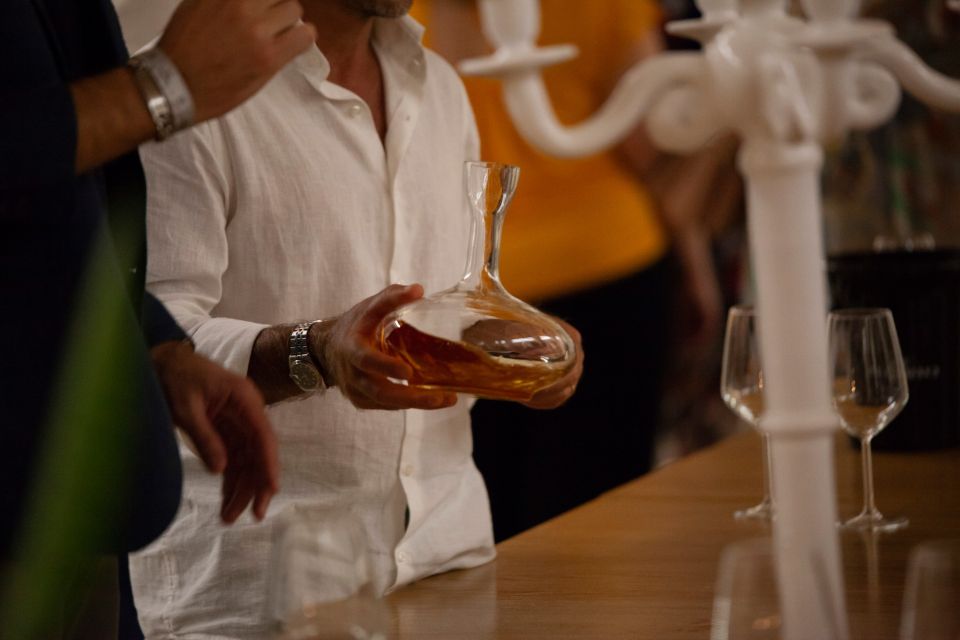Marsala: Florio Winery Tour with Food-Paired Wine Tastings - How the guide experience shapes the tour