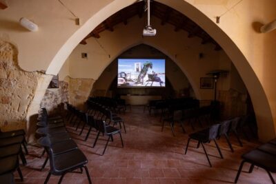 Marsala: Guided Salt Pans Walk Tour with Windmill Visit - Entering the windmill: the movie that sets the stage