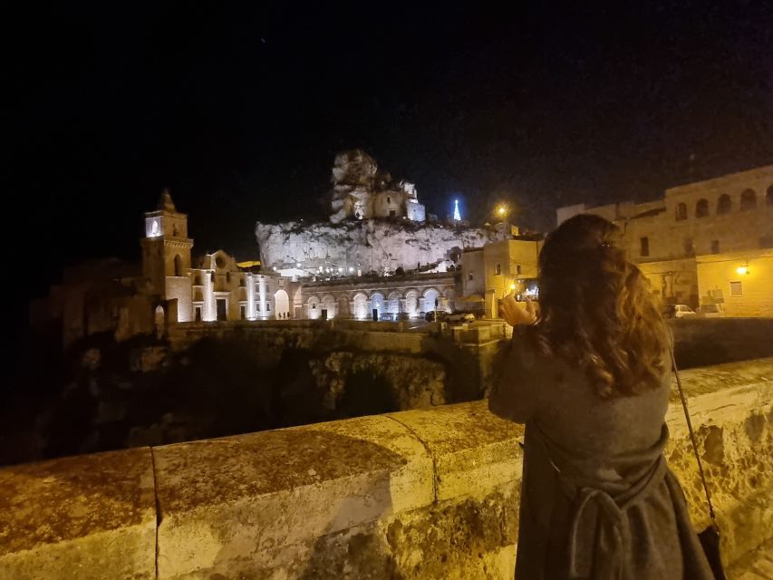 Matera: Sassi di Matera Historical Self-Guided Audio Tour - The smartphone audio setup: ITGUIDES, geolocation, and earphones