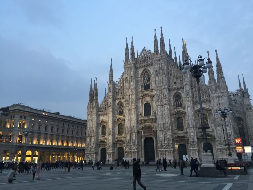 Milan by Night 2-Hour Walking Tour - Price and logistics: is $52 worth it?