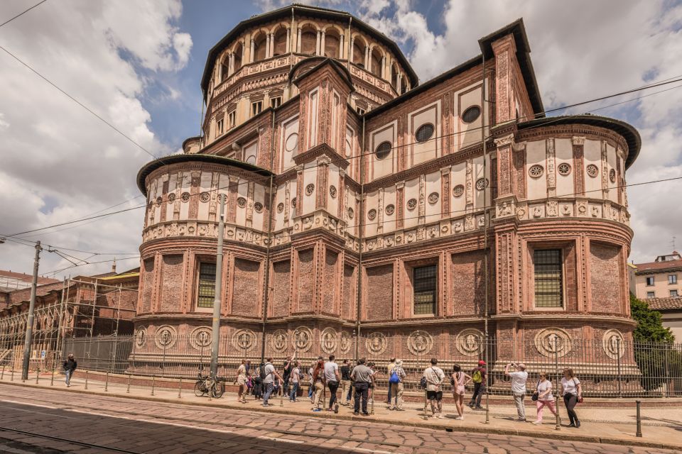 Milan: City Highlights Walking Tour with The Last Supper - How much walking you should expect, and what to pack