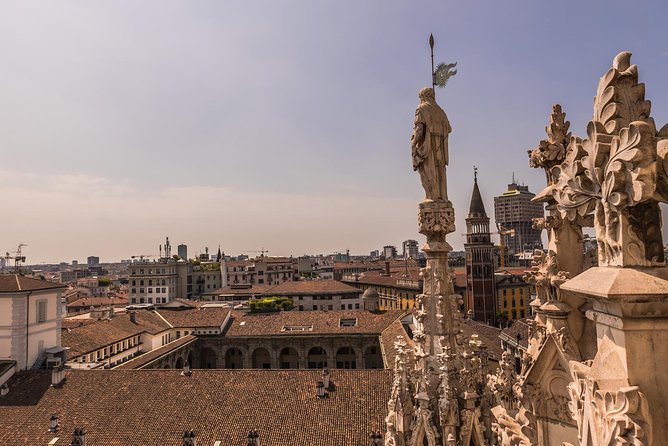 Milan Duomo Rooftop Terrace Guided Tour - Where You Start at Mondadori Duomo and How the Lines Work
