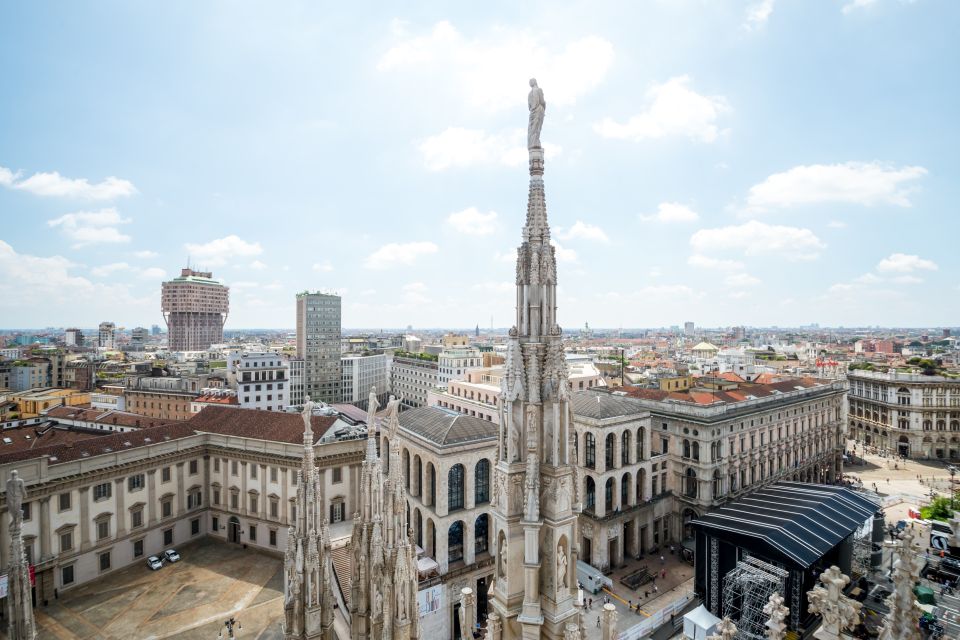 Milan: Duomo & Rooftop Tour with Optional Hop-On Hop-Off Bus - What You’re Really Buying: Duomo Priority Plus Rooftop Time