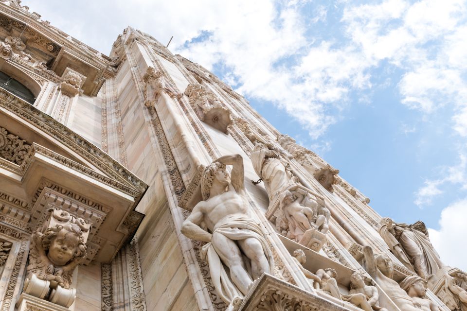 Milan: Duomo & Rooftop Tour with Optional Hop-On Hop-Off Bus - Optional Hop-On Hop-Off Bus: Turning a Short Trip Into a Simple Plan